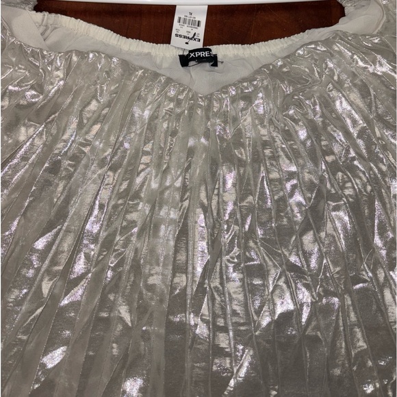 EXPRESS crop top blouse - Picture 4 of 9